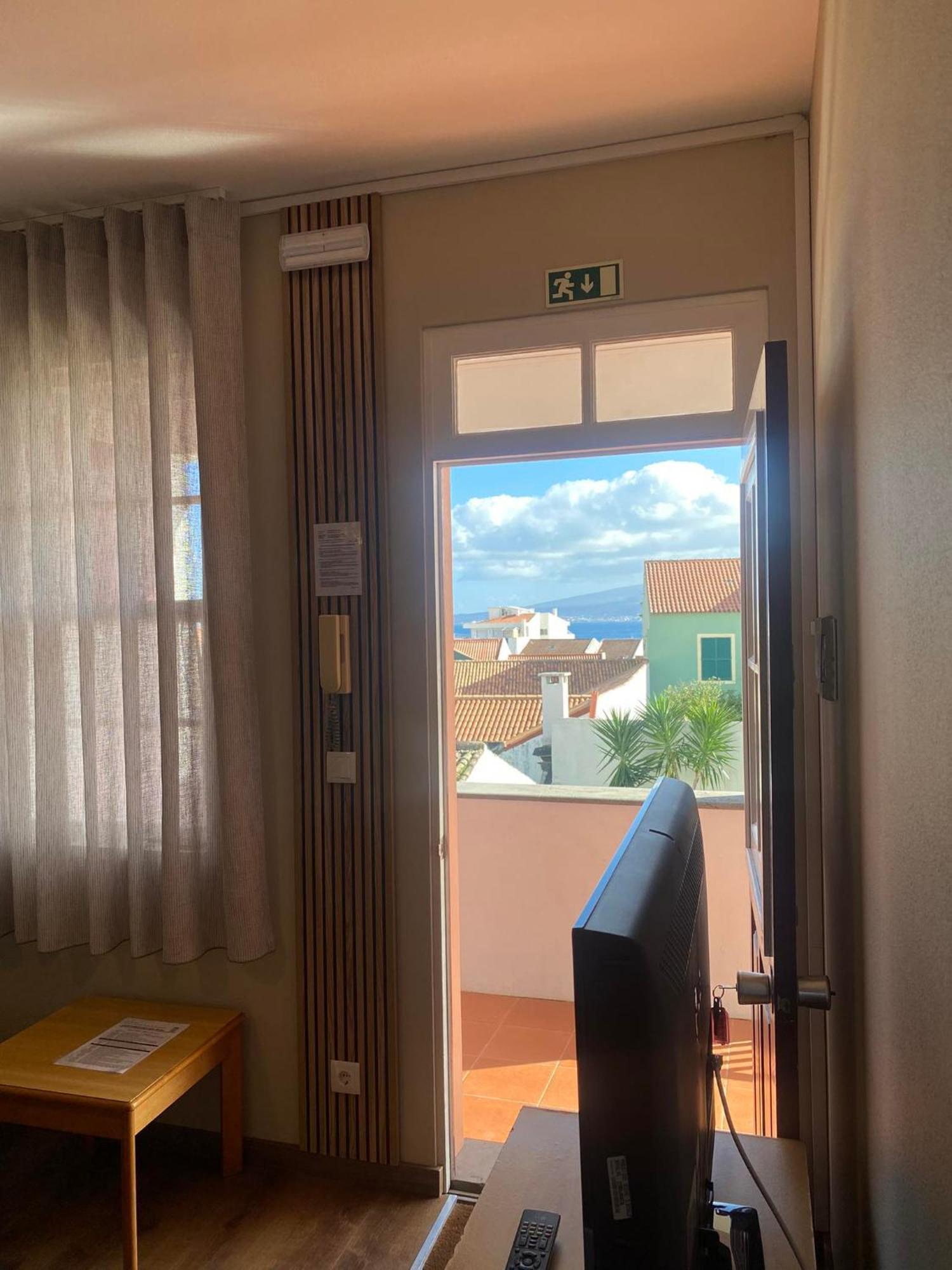 Apartamentos Sao Joao Horta  Luaran gambar